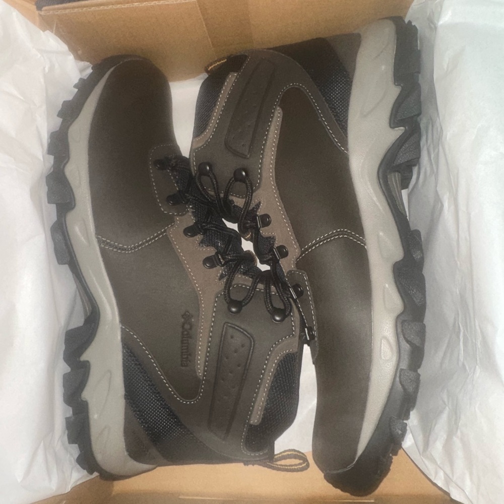 Columbia Men’s Newton Ridge Plus II Waterproof Hiking Boot - Cordovan, Squash
